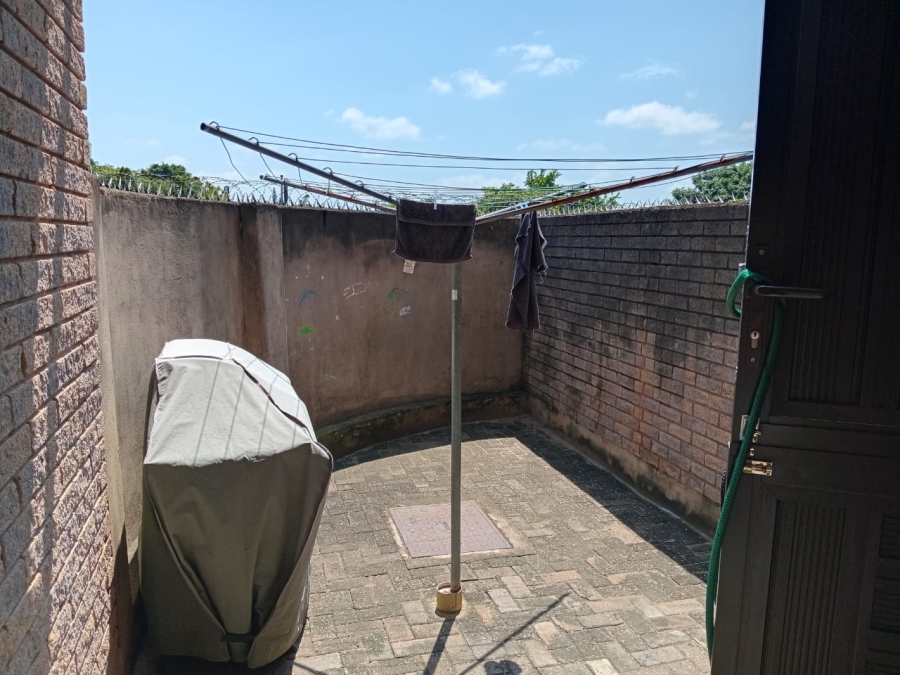 3 Bedroom Property for Sale in Empangeni Central KwaZulu-Natal