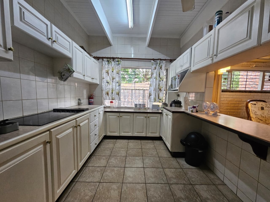 To Let 4 Bedroom Property for Rent in Meer En See KwaZulu-Natal