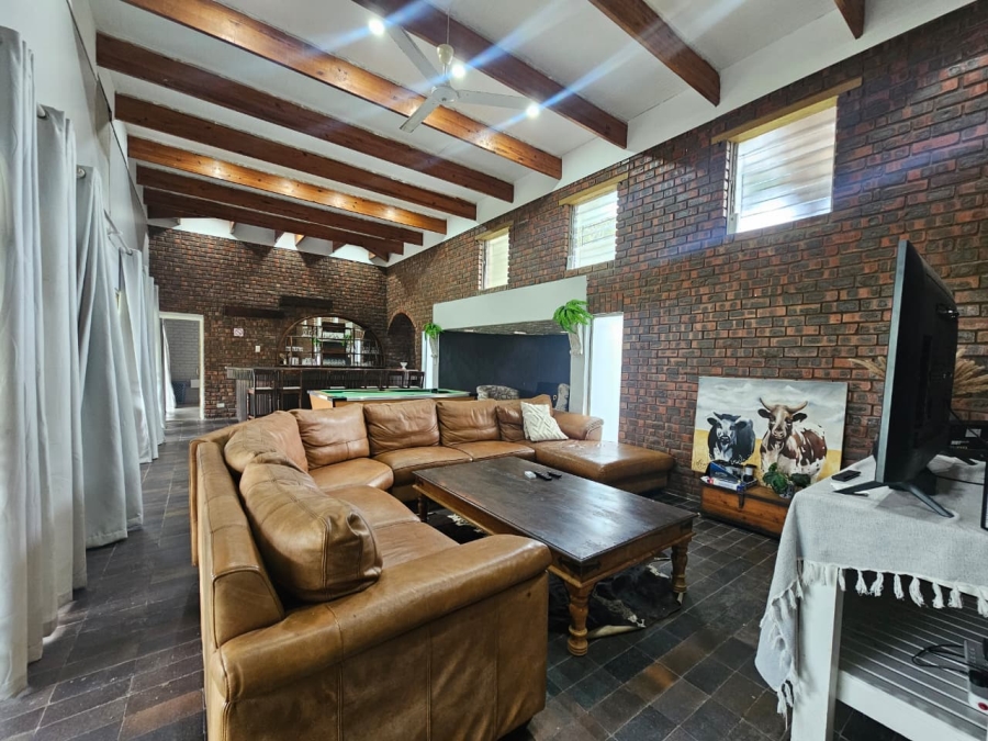 To Let 4 Bedroom Property for Rent in Meer En See KwaZulu-Natal