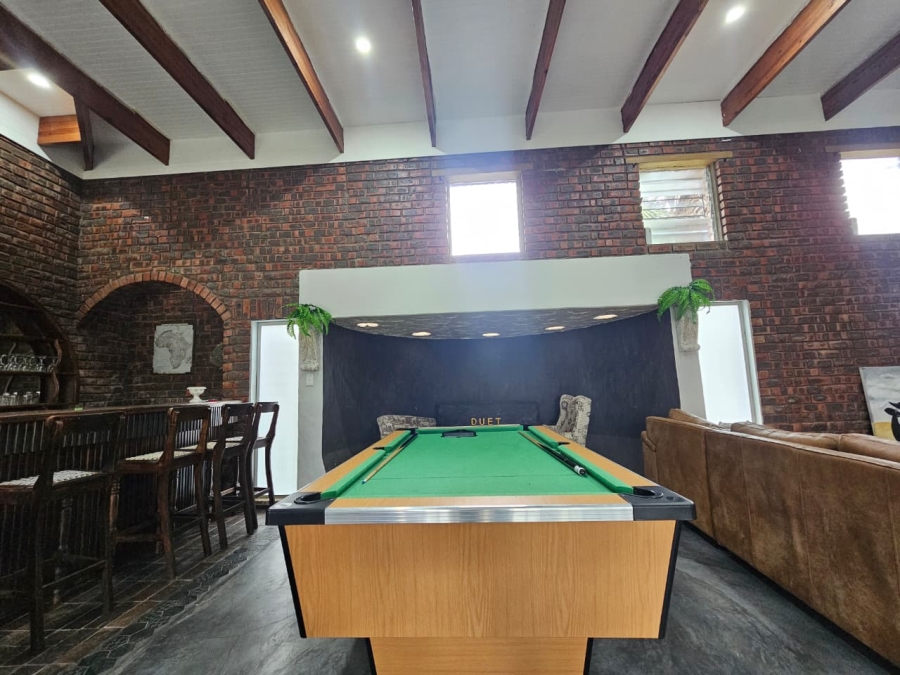 To Let 4 Bedroom Property for Rent in Meer En See KwaZulu-Natal