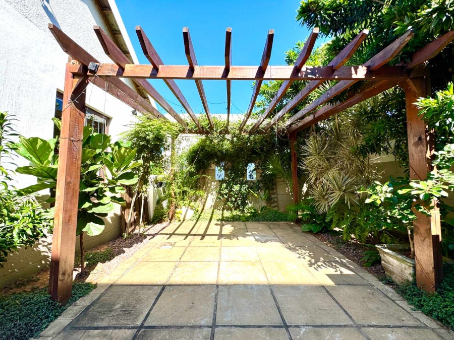 To Let 3 Bedroom Property for Rent in Umhlanga KwaZulu-Natal