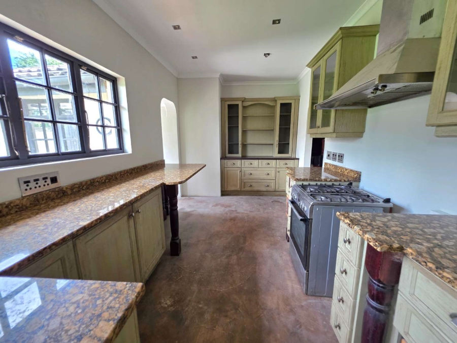 To Let 9 Bedroom Property for Rent in Assagay KwaZulu-Natal