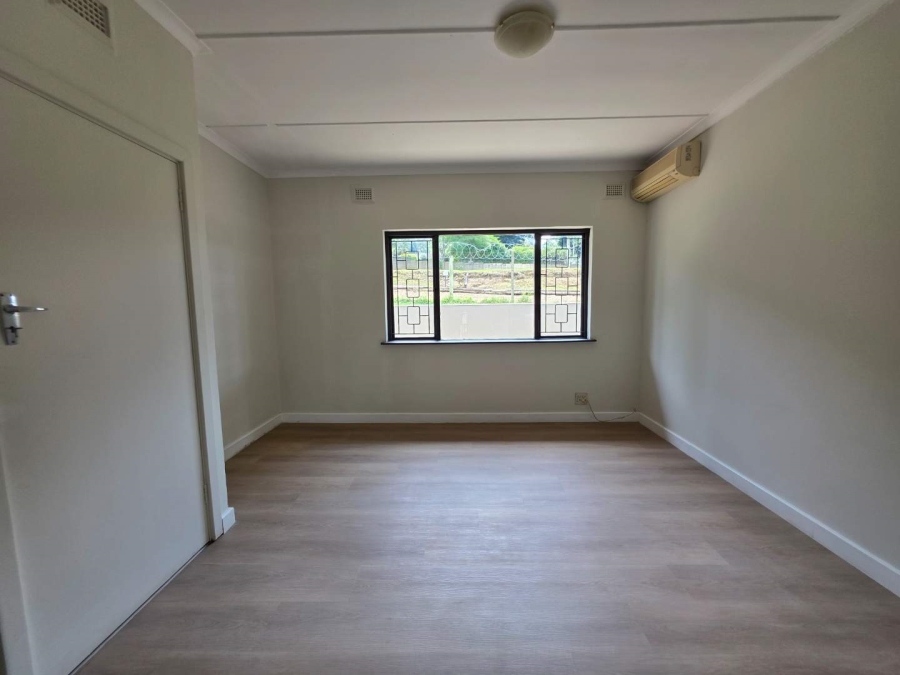 To Let 9 Bedroom Property for Rent in Assagay KwaZulu-Natal