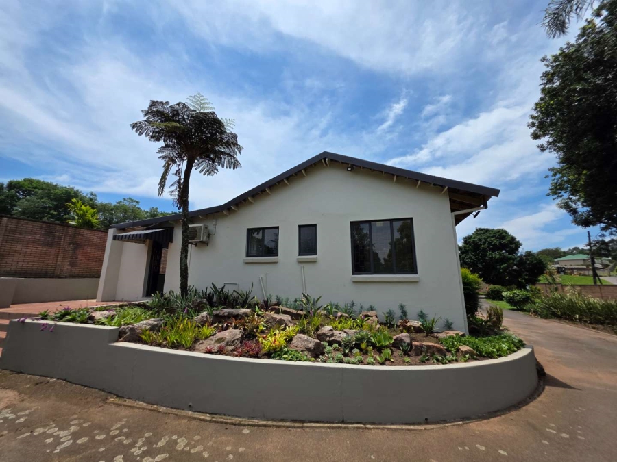 To Let 9 Bedroom Property for Rent in Assagay KwaZulu-Natal