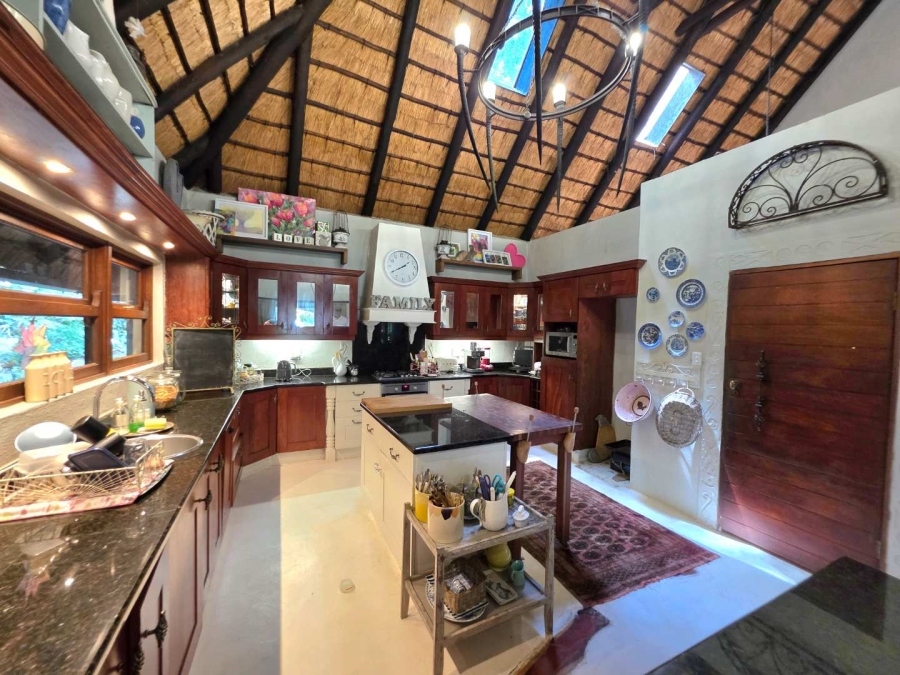 3 Bedroom Property for Sale in Kloof KwaZulu-Natal
