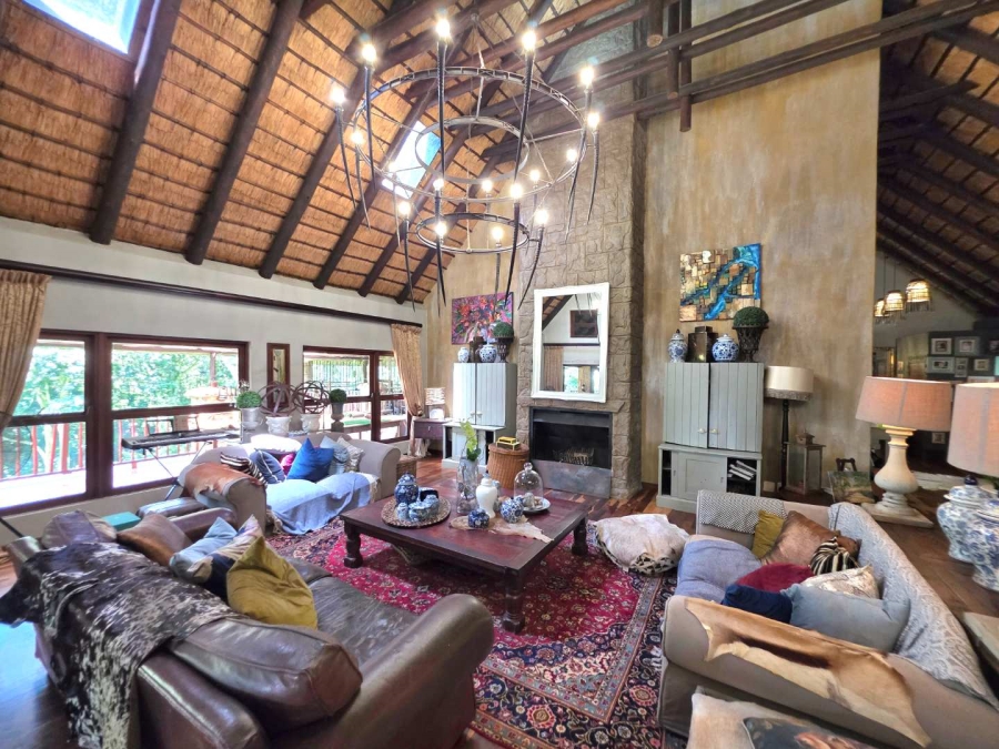 3 Bedroom Property for Sale in Kloof KwaZulu-Natal