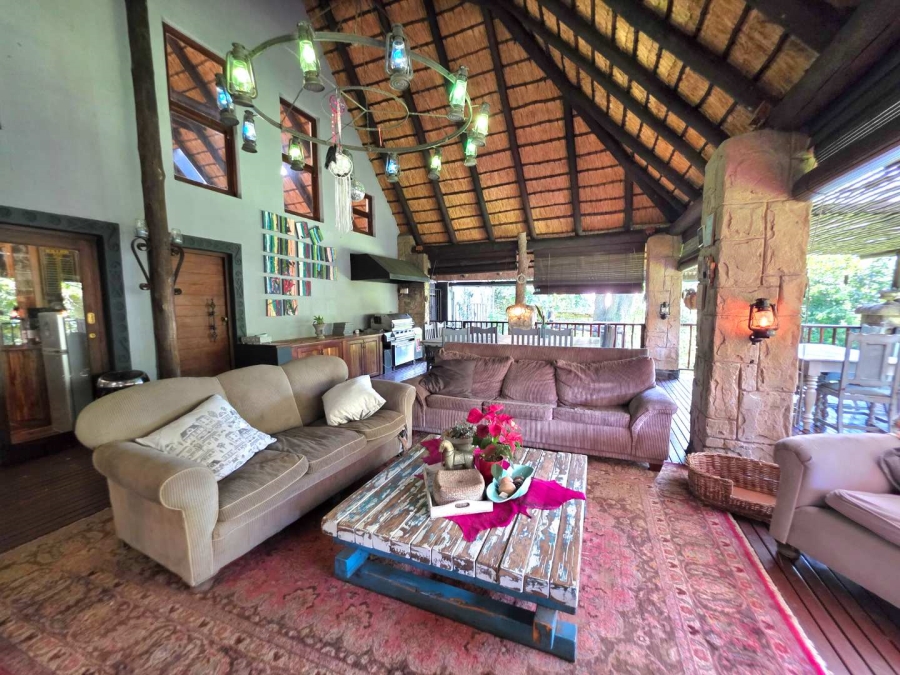 3 Bedroom Property for Sale in Kloof KwaZulu-Natal