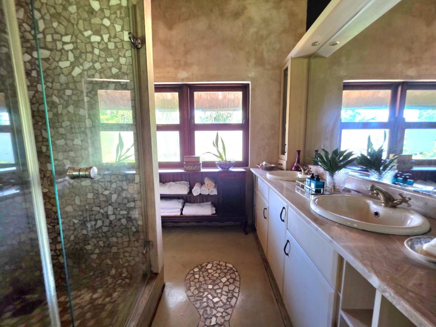 3 Bedroom Property for Sale in Kloof KwaZulu-Natal