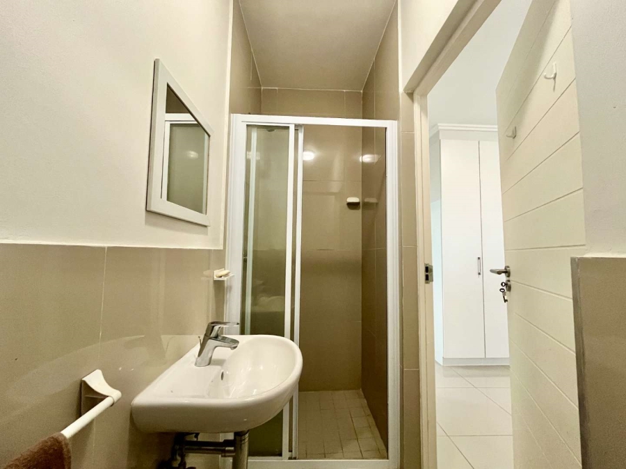 To Let 2 Bedroom Property for Rent in Umhlanga Ridge KwaZulu-Natal