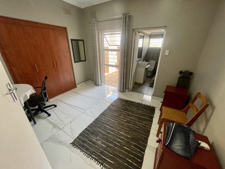 To Let 4 Bedroom Property for Rent in Durban North KwaZulu-Natal