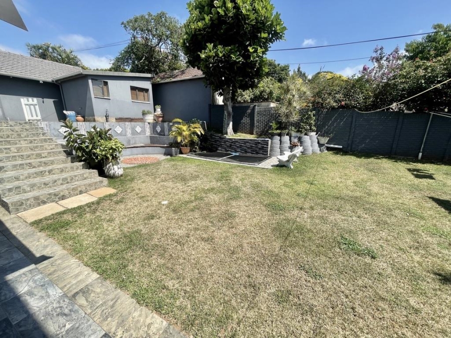 To Let 4 Bedroom Property for Rent in Durban North KwaZulu-Natal