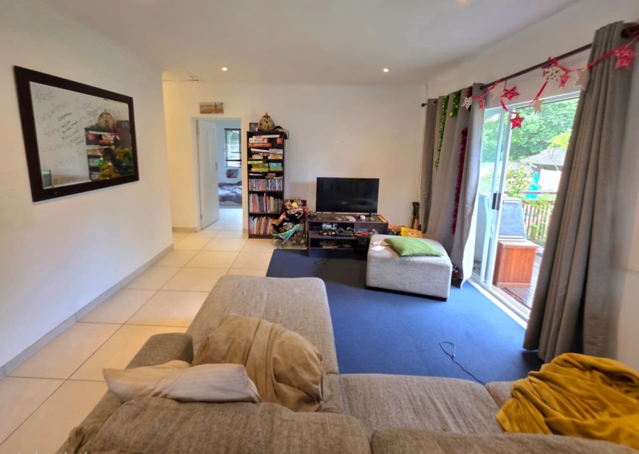 To Let 1 Bedroom Property for Rent in Kloof KwaZulu-Natal