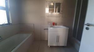 To Let 3 Bedroom Property for Rent in Palm Lakes Estate KwaZulu-Natal