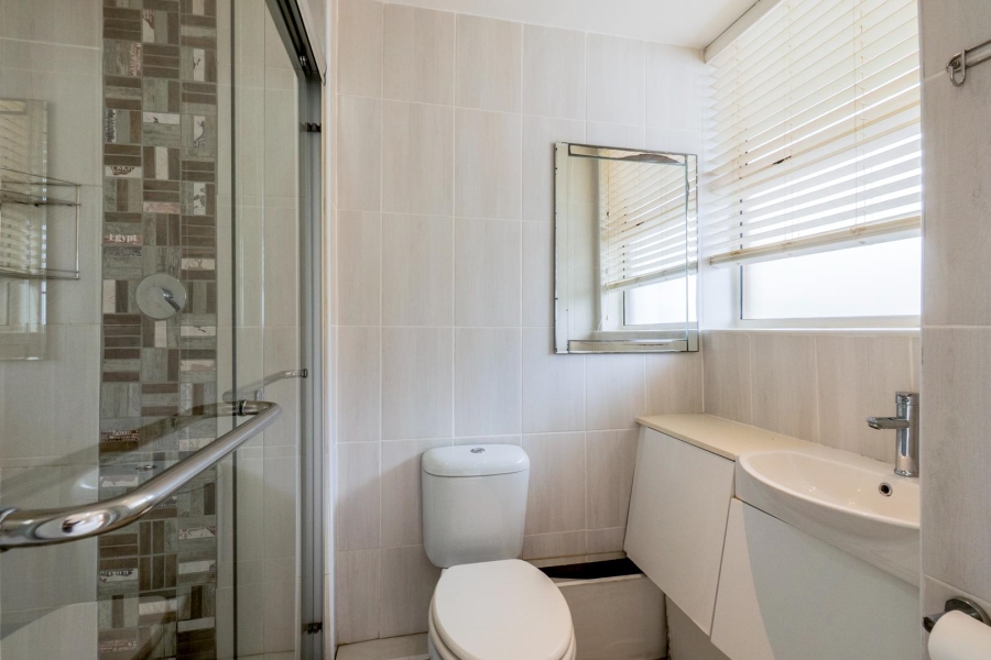 2 Bedroom Property for Sale in Amanzimtoti KwaZulu-Natal