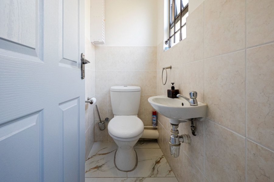 3 Bedroom Property for Sale in Amanzimtoti KwaZulu-Natal