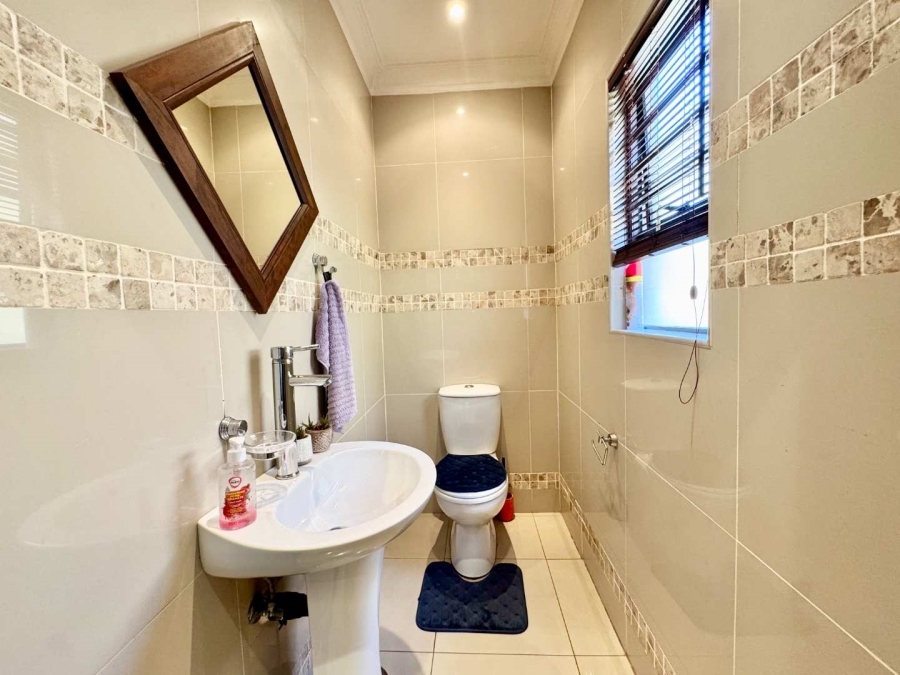 4 Bedroom Property for Sale in La Lucia KwaZulu-Natal