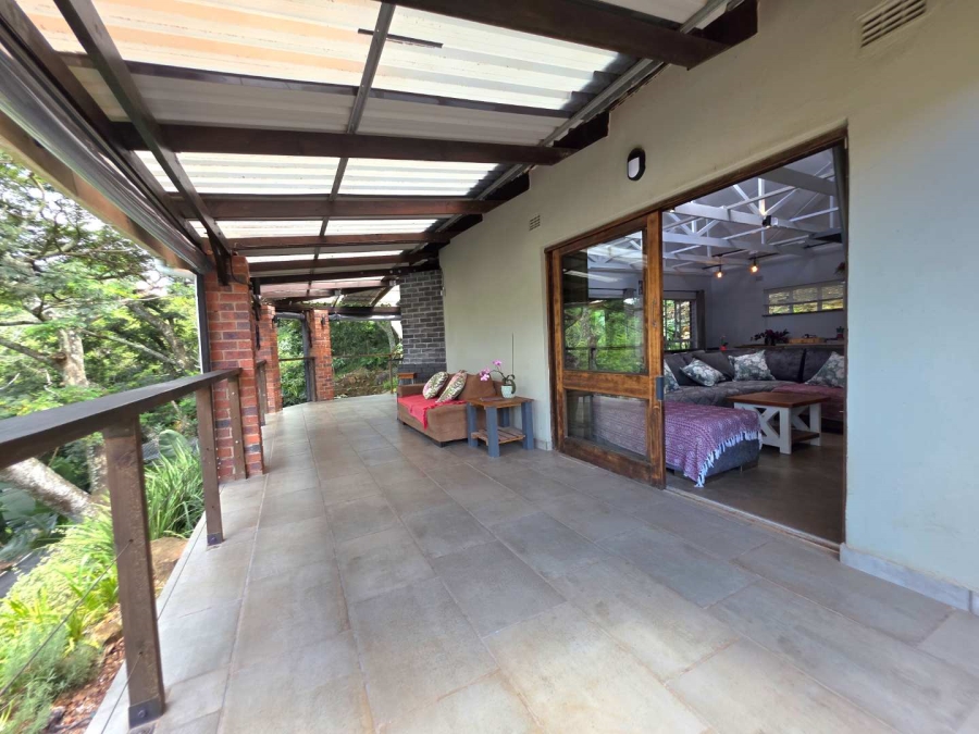 3 Bedroom Property for Sale in Crestholme KwaZulu-Natal