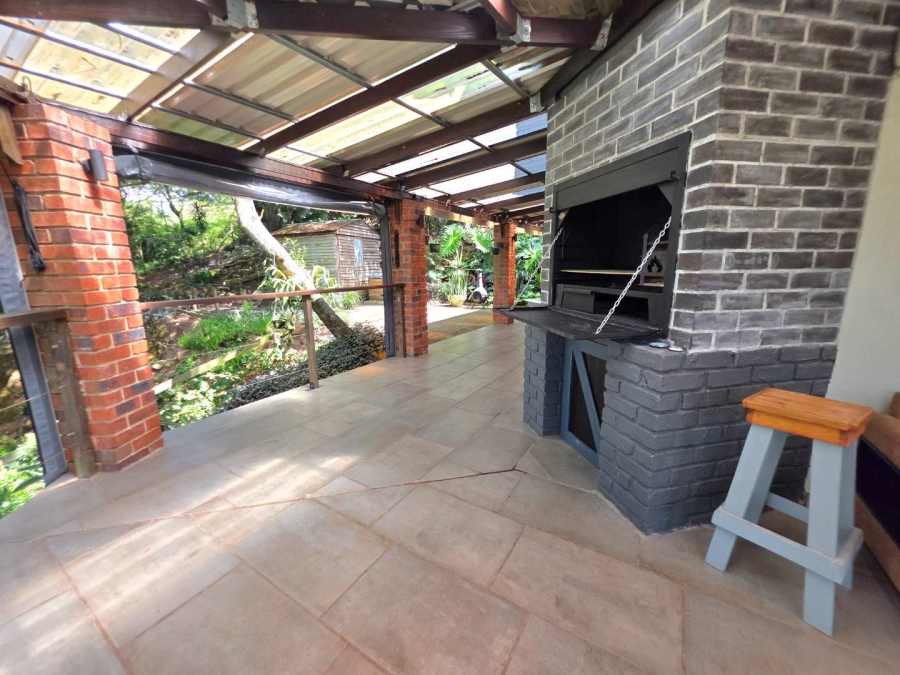 3 Bedroom Property for Sale in Crestholme KwaZulu-Natal