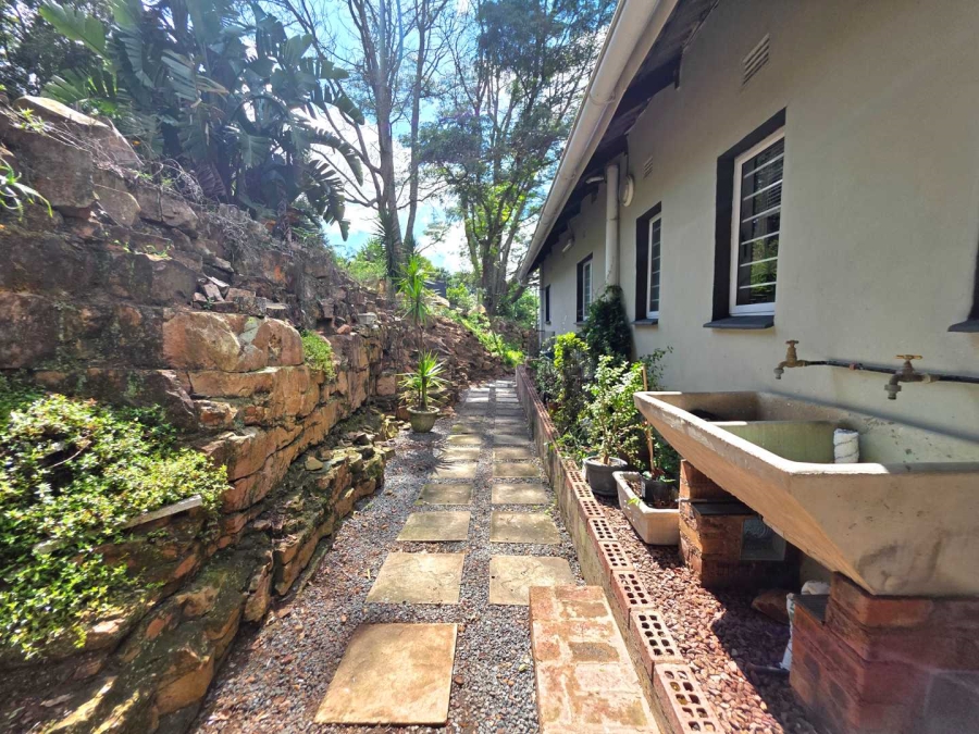 3 Bedroom Property for Sale in Crestholme KwaZulu-Natal