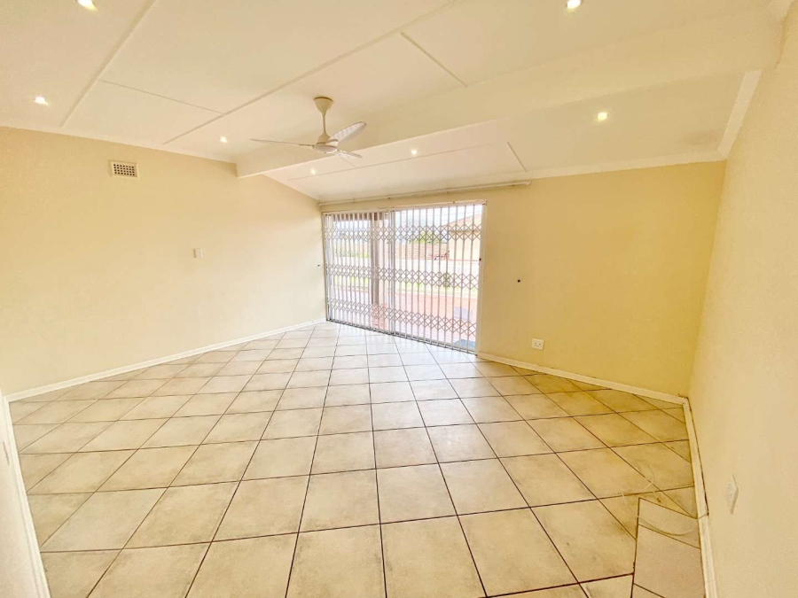 To Let 3 Bedroom Property for Rent in Herrwood Park KwaZulu-Natal