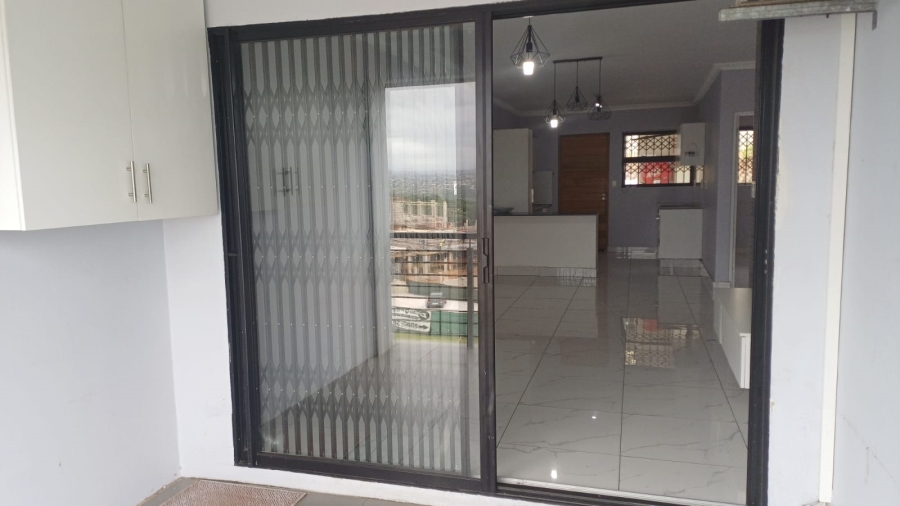 To Let 2 Bedroom Property for Rent in Umbogintwini KwaZulu-Natal