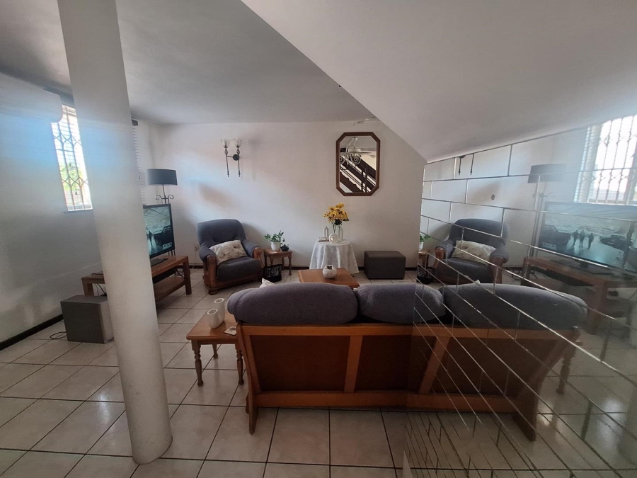 3 Bedroom Property for Sale in Woodhaven KwaZulu-Natal
