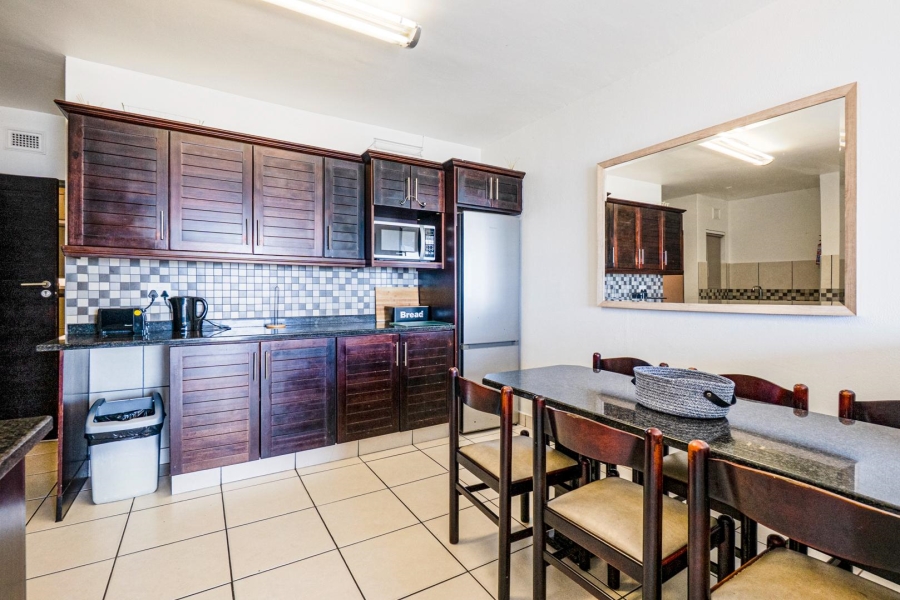 2 Bedroom Property for Sale in Illovo KwaZulu-Natal