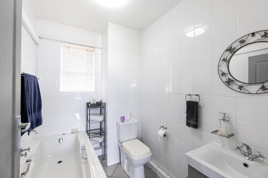 2 Bedroom Property for Sale in Amanzimtoti KwaZulu-Natal