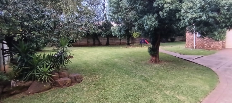 4 Bedroom Property for Sale in Schuinshoogte KwaZulu-Natal