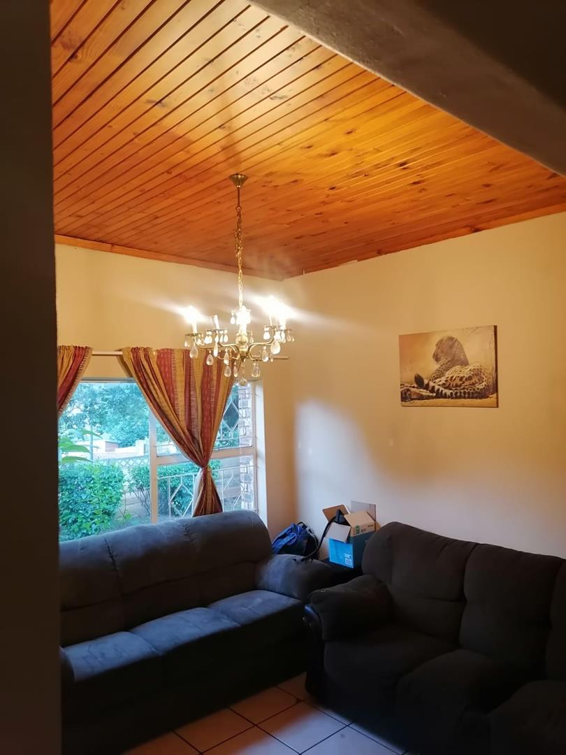 4 Bedroom Property for Sale in Schuinshoogte KwaZulu-Natal