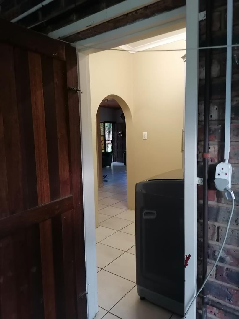 4 Bedroom Property for Sale in Schuinshoogte KwaZulu-Natal