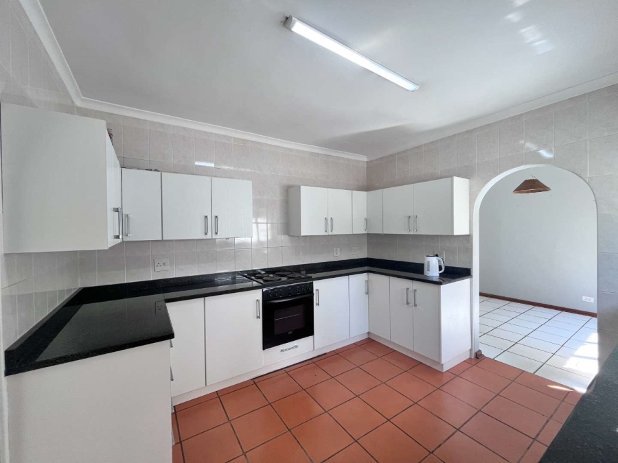 To Let 3 Bedroom Property for Rent in Glen Anil KwaZulu-Natal