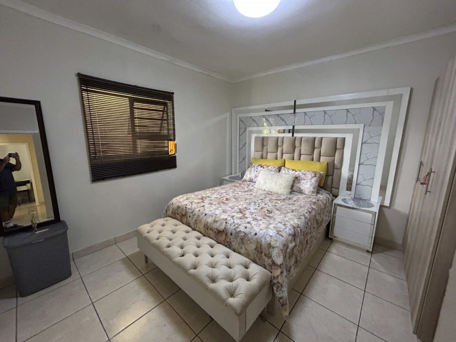 To Let 2 Bedroom Property for Rent in Waterfall KwaZulu-Natal