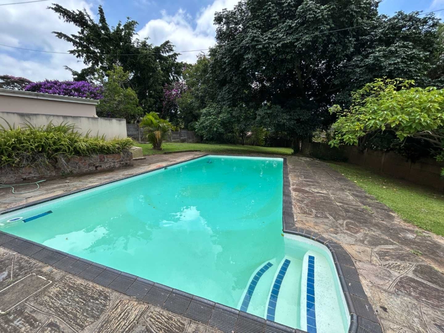 To Let 2 Bedroom Property for Rent in Waterfall KwaZulu-Natal