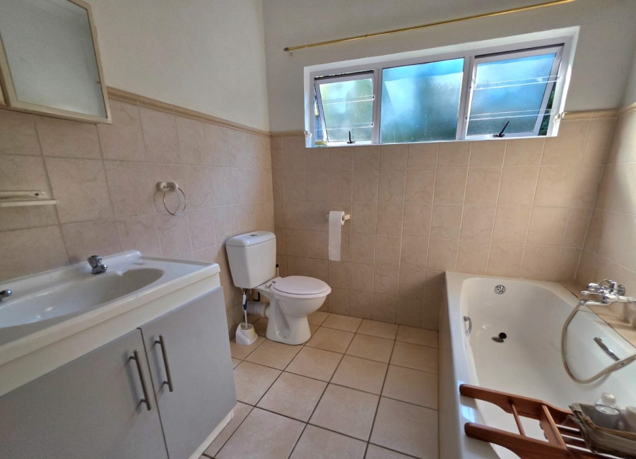 4 Bedroom Property for Sale in Bothas Hill KwaZulu-Natal