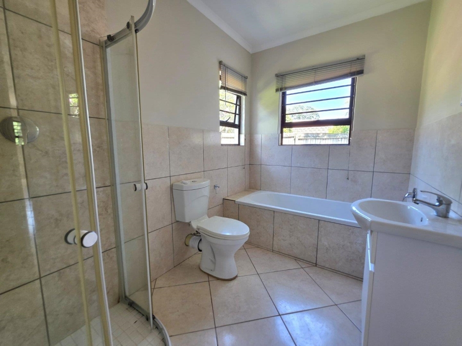 To Let 7 Bedroom Property for Rent in Waterfall KwaZulu-Natal