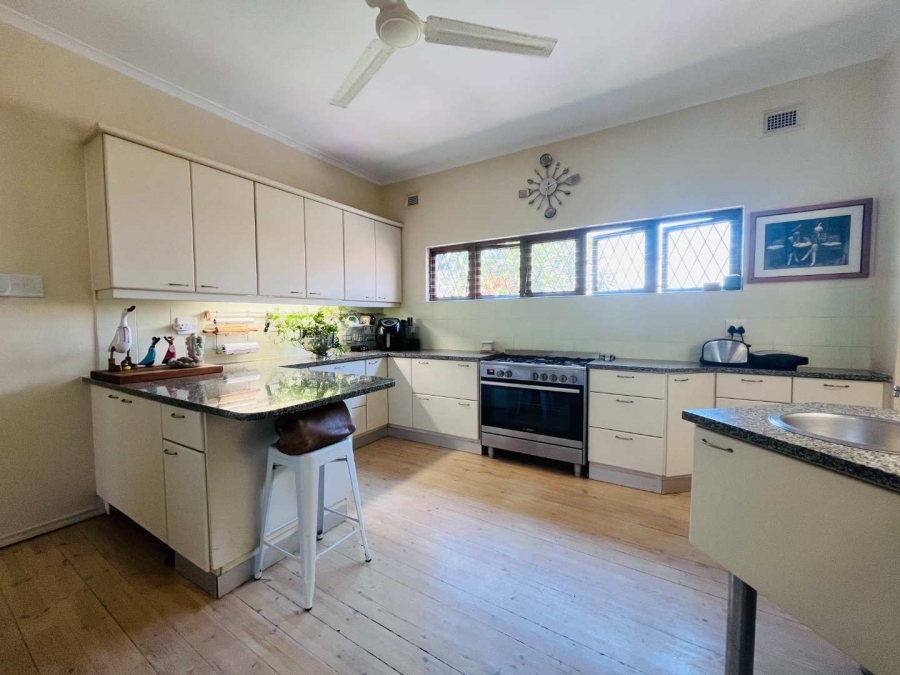 4 Bedroom Property for Sale in Durban North KwaZulu-Natal