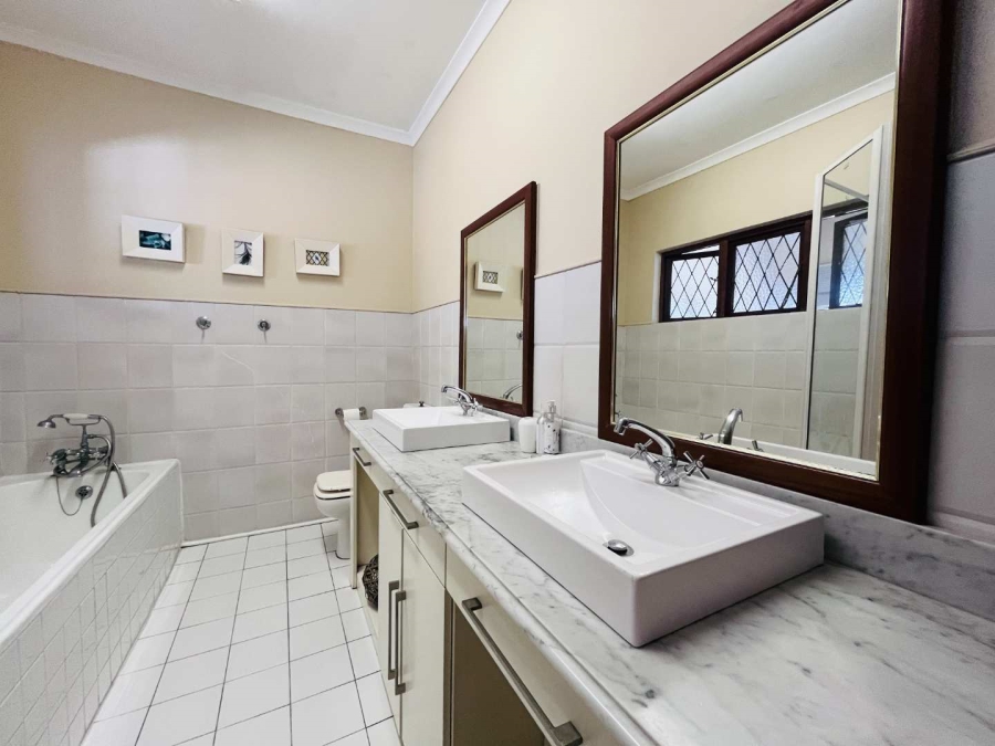 4 Bedroom Property for Sale in Durban North KwaZulu-Natal