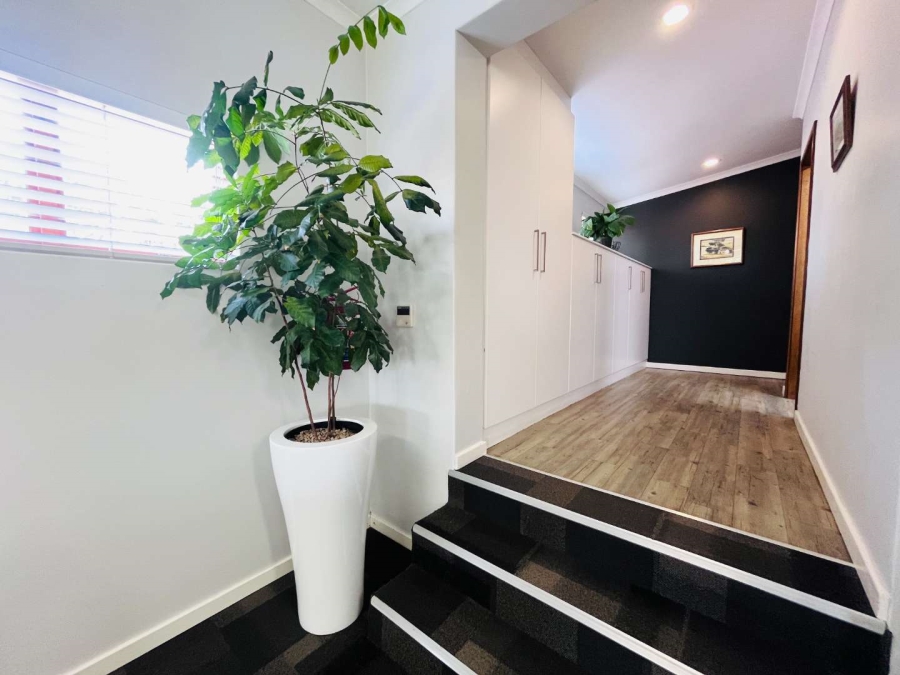 4 Bedroom Property for Sale in Durban North KwaZulu-Natal