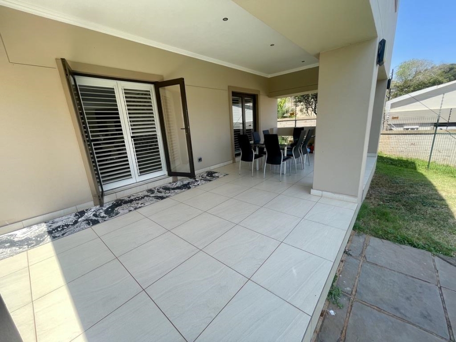 To Let 4 Bedroom Property for Rent in Izinga Ridge KwaZulu-Natal