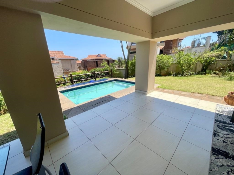 To Let 4 Bedroom Property for Rent in Izinga Ridge KwaZulu-Natal