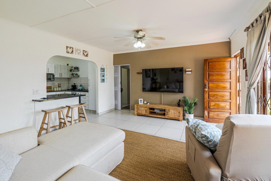 3 Bedroom Property for Sale in Amanzimtoti KwaZulu-Natal