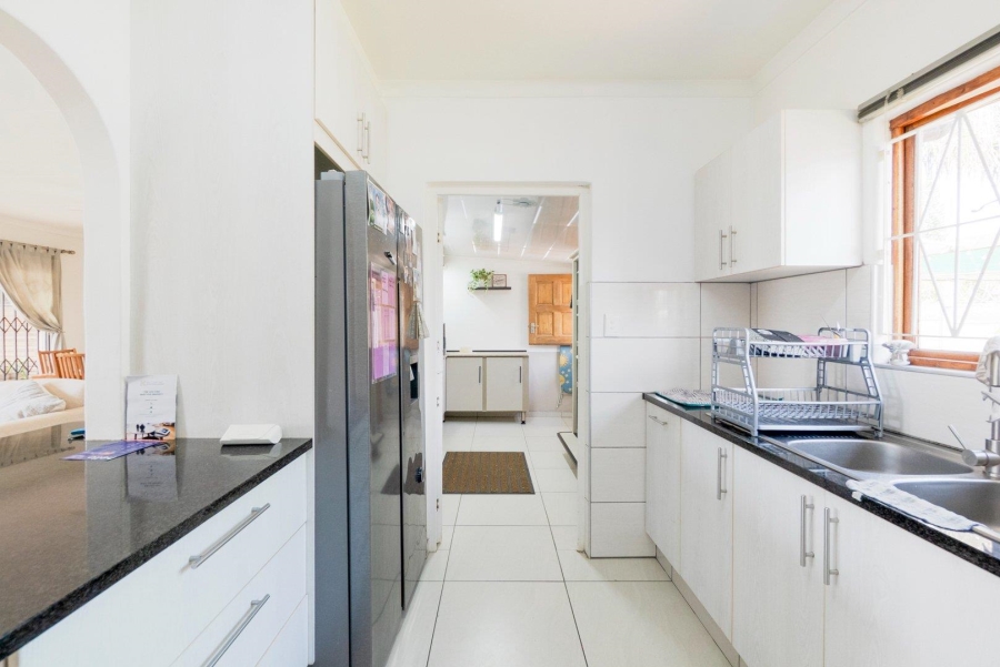 3 Bedroom Property for Sale in Amanzimtoti KwaZulu-Natal