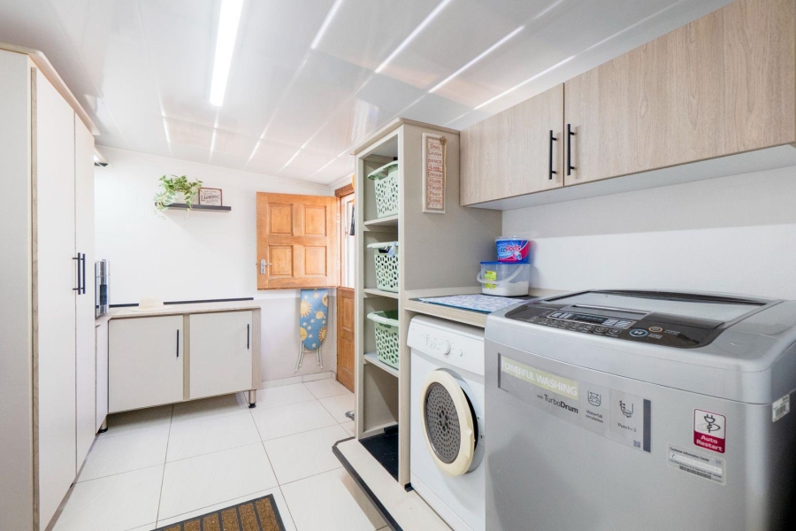 3 Bedroom Property for Sale in Amanzimtoti KwaZulu-Natal