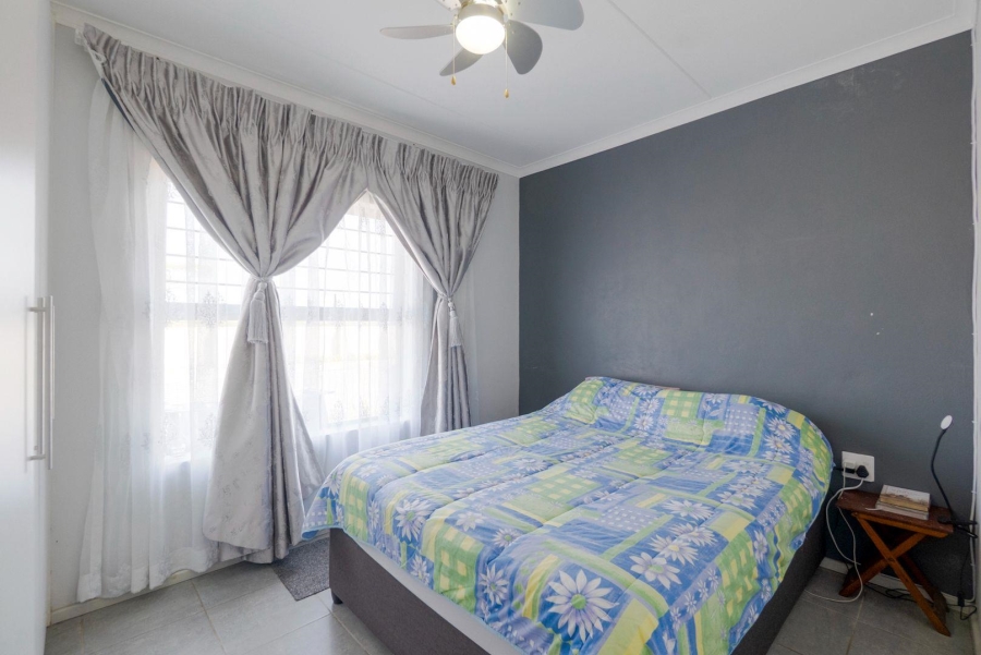 2 Bedroom Property for Sale in Amanzimtoti KwaZulu-Natal