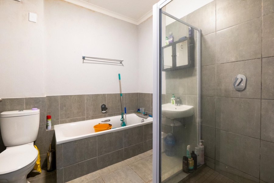 2 Bedroom Property for Sale in Amanzimtoti KwaZulu-Natal