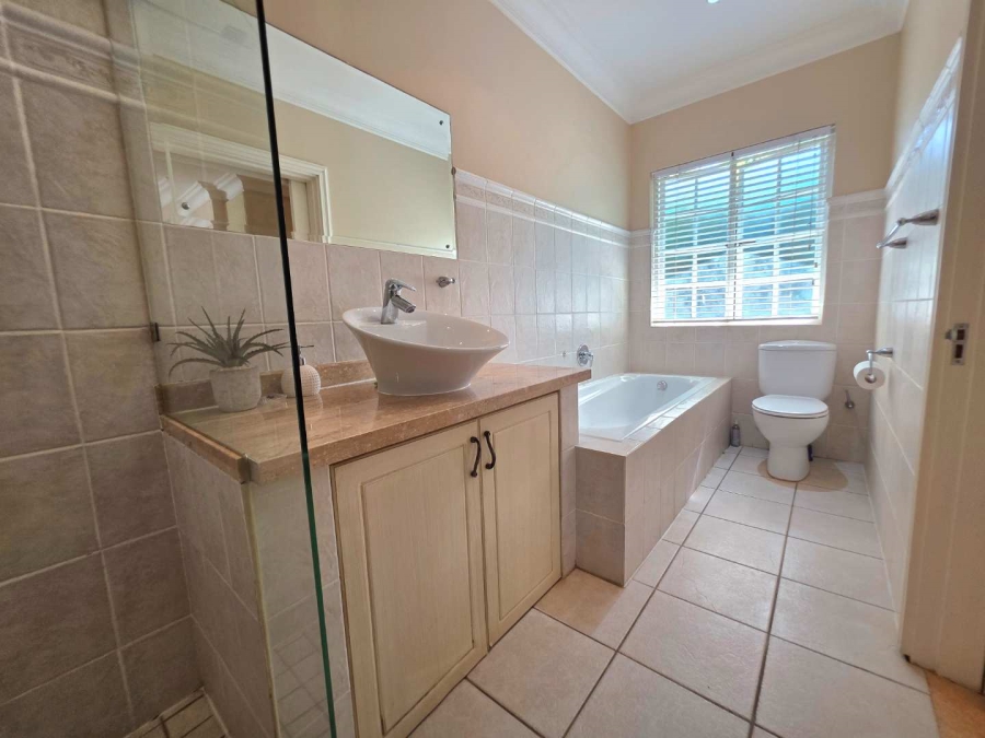 4 Bedroom Property for Sale in Mount Edgecombe Country Estate KwaZulu-Natal