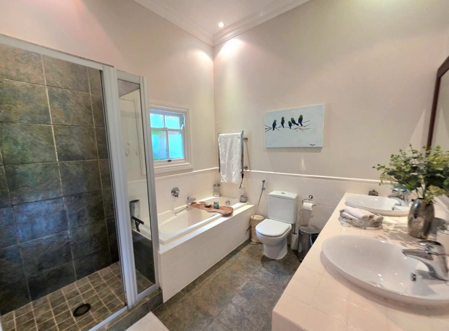 3 Bedroom Property for Sale in Mount Edgecombe Country Estate KwaZulu-Natal