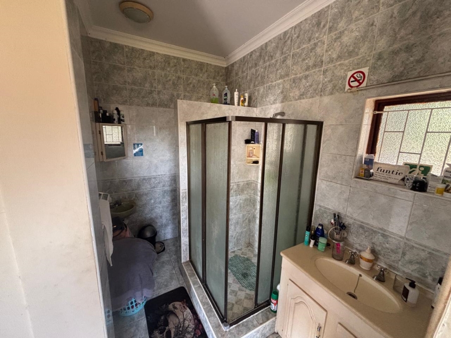 To Let 3 Bedroom Property for Rent in Malvern KwaZulu-Natal