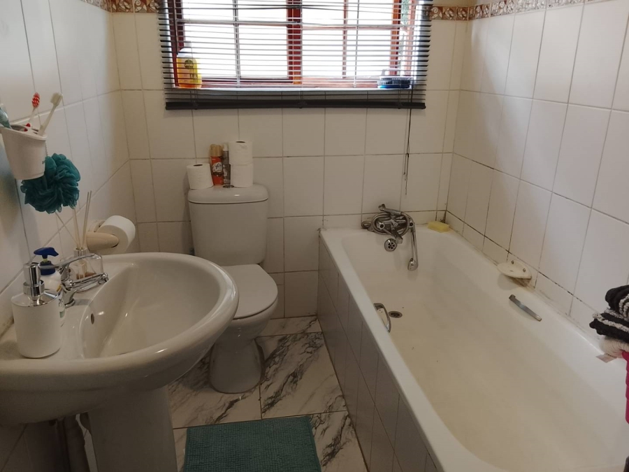 To Let 2 Bedroom Property for Rent in Clarendon KwaZulu-Natal